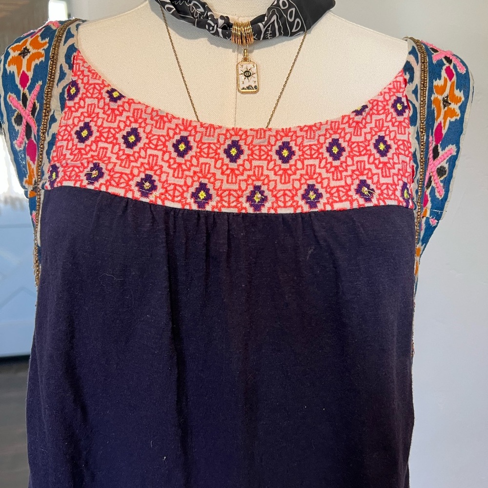 Anthropologie Akemi + Kin Sleeveless Tunic with Embroidery - Picture 4 of 6